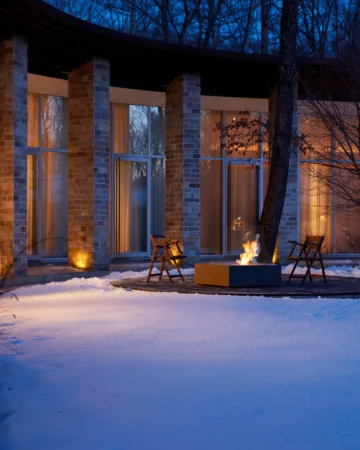 Base 40 - Commercial Space