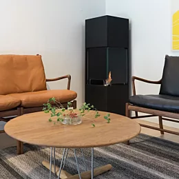 北欧家具の一品一品は、長く使って自然に愛着が湧いてくる、今更ながらですが、暮らしにしっかりと根をおろした名品の多いことで知られています。
...