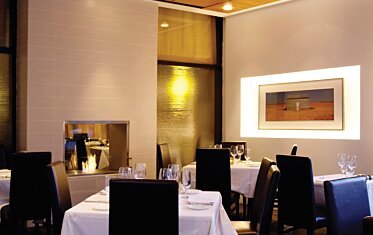 Equinox Restaurant - Hospitality spaces