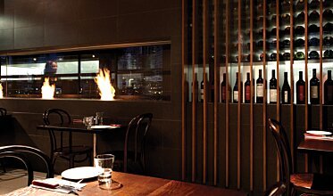 Hurricane&rsquo;s Grill & Bar - Hospitality spaces