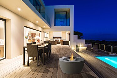 Outdoor Deck - Fire pits