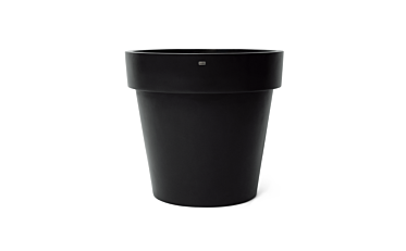 Classic 75 Planter - Studio Image by Blinde Design